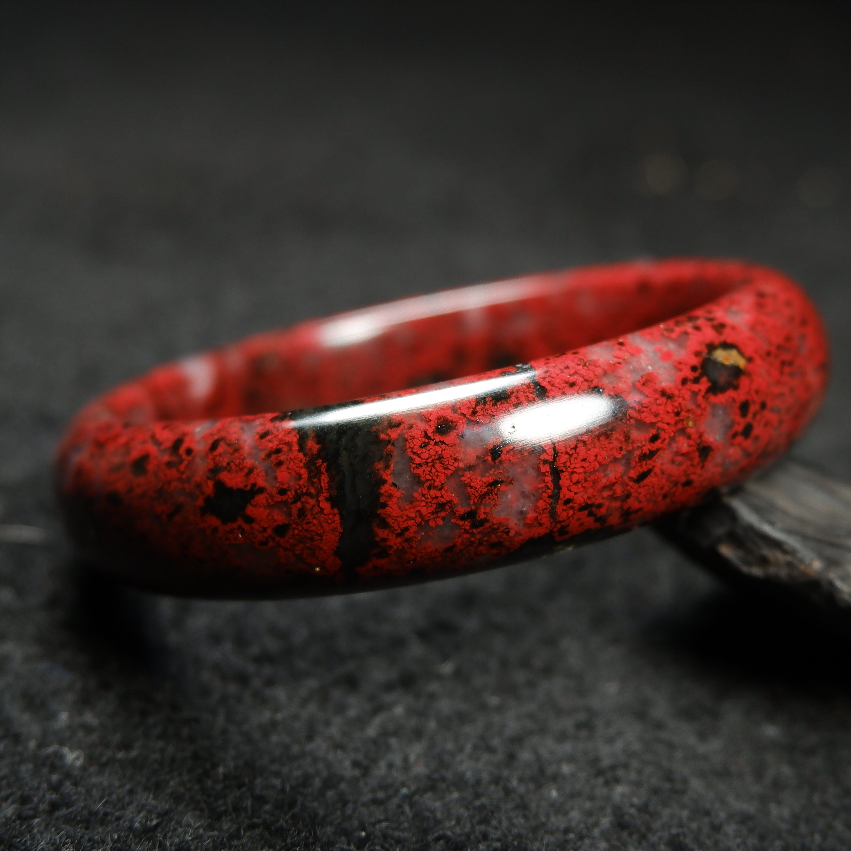 桂林大红转运收藏玉石全红玉镯红袍豹纹鸡血手饰