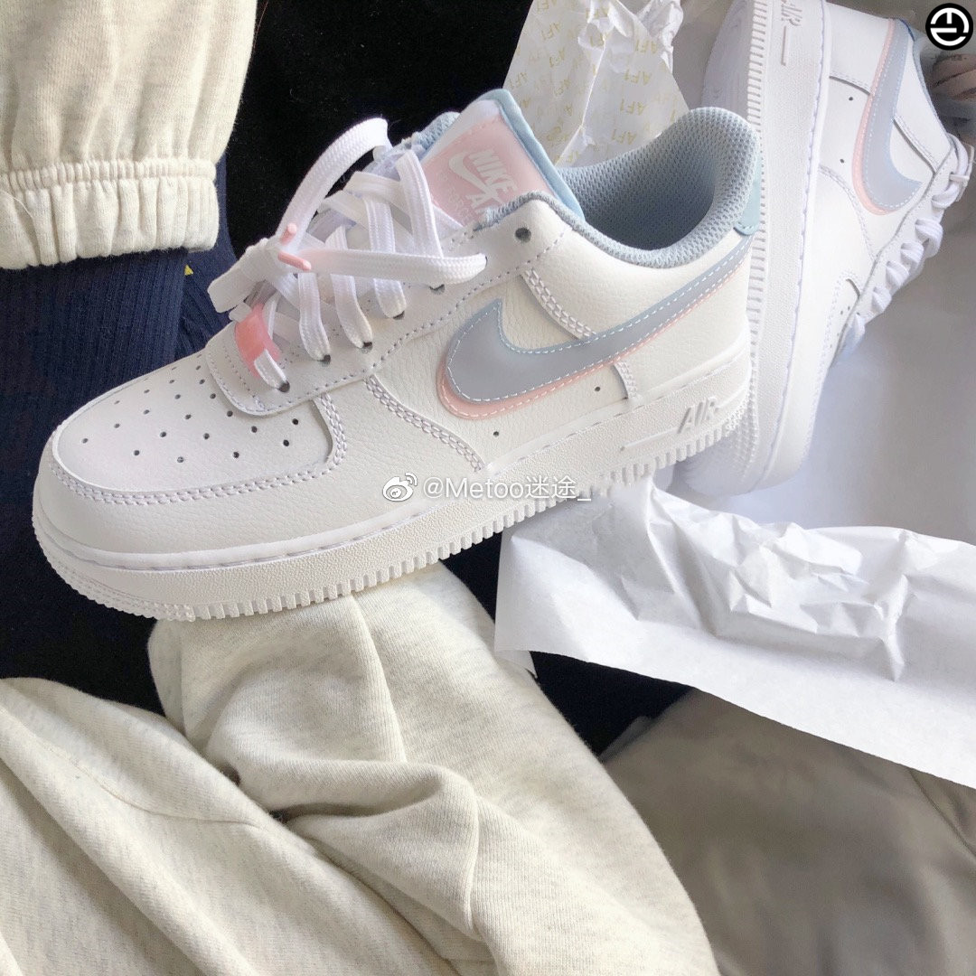 nike耐克airforce女子子白蓝粉双钩空军一号低帮板鞋