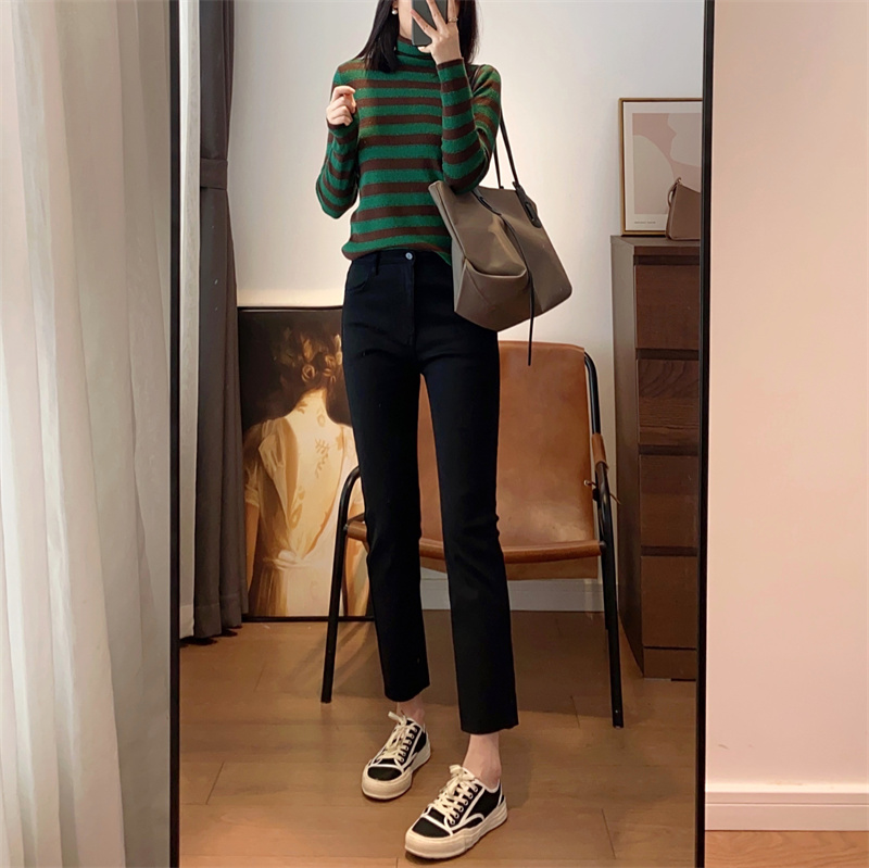 2021新款高弹力高腰显瘦韩系直筒加绒牛仔裤女冬季加厚九分靴裤子