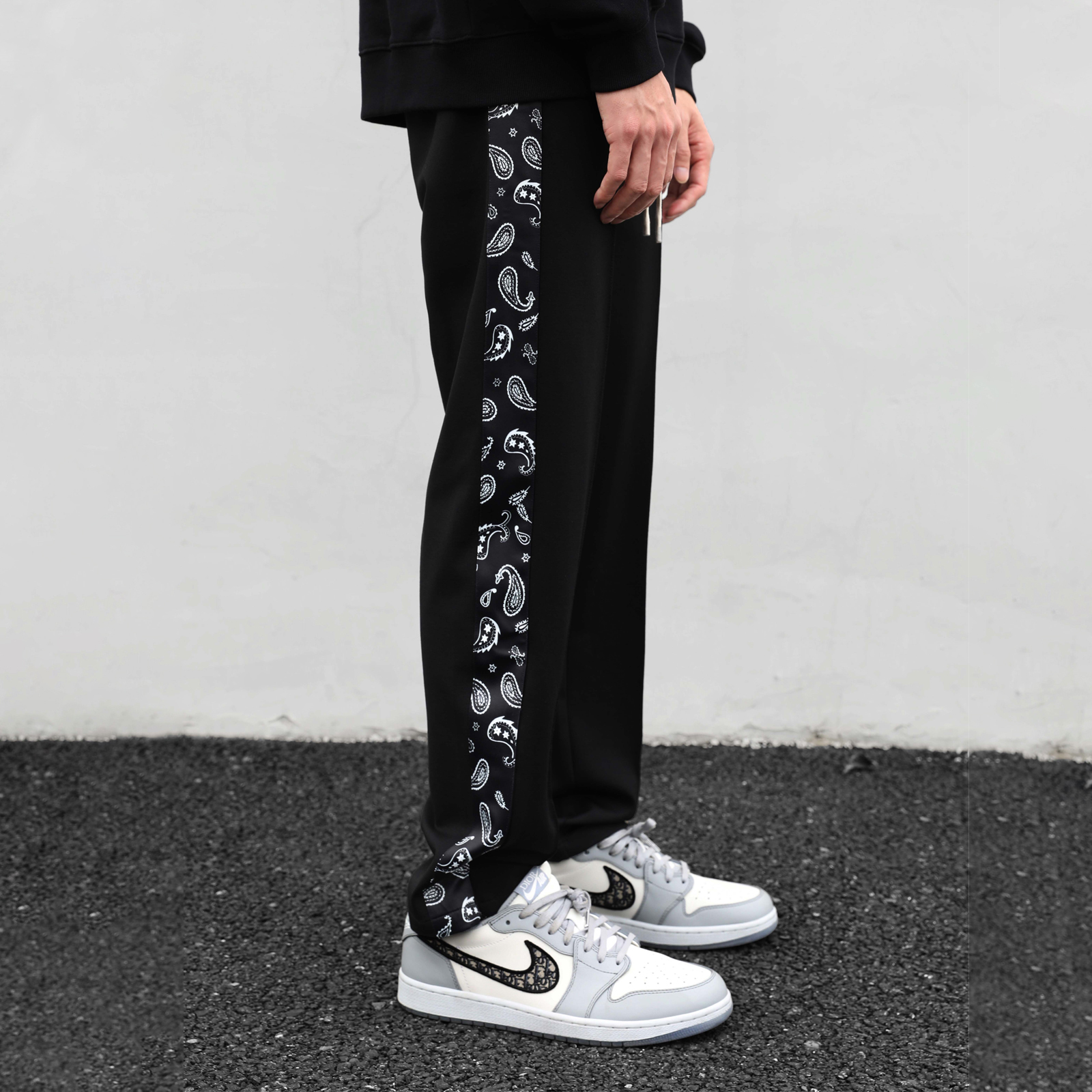 【阿云嘎同款】CLIMAX VISION腰果花侧边条纹拼接休闲直筒长裤潮