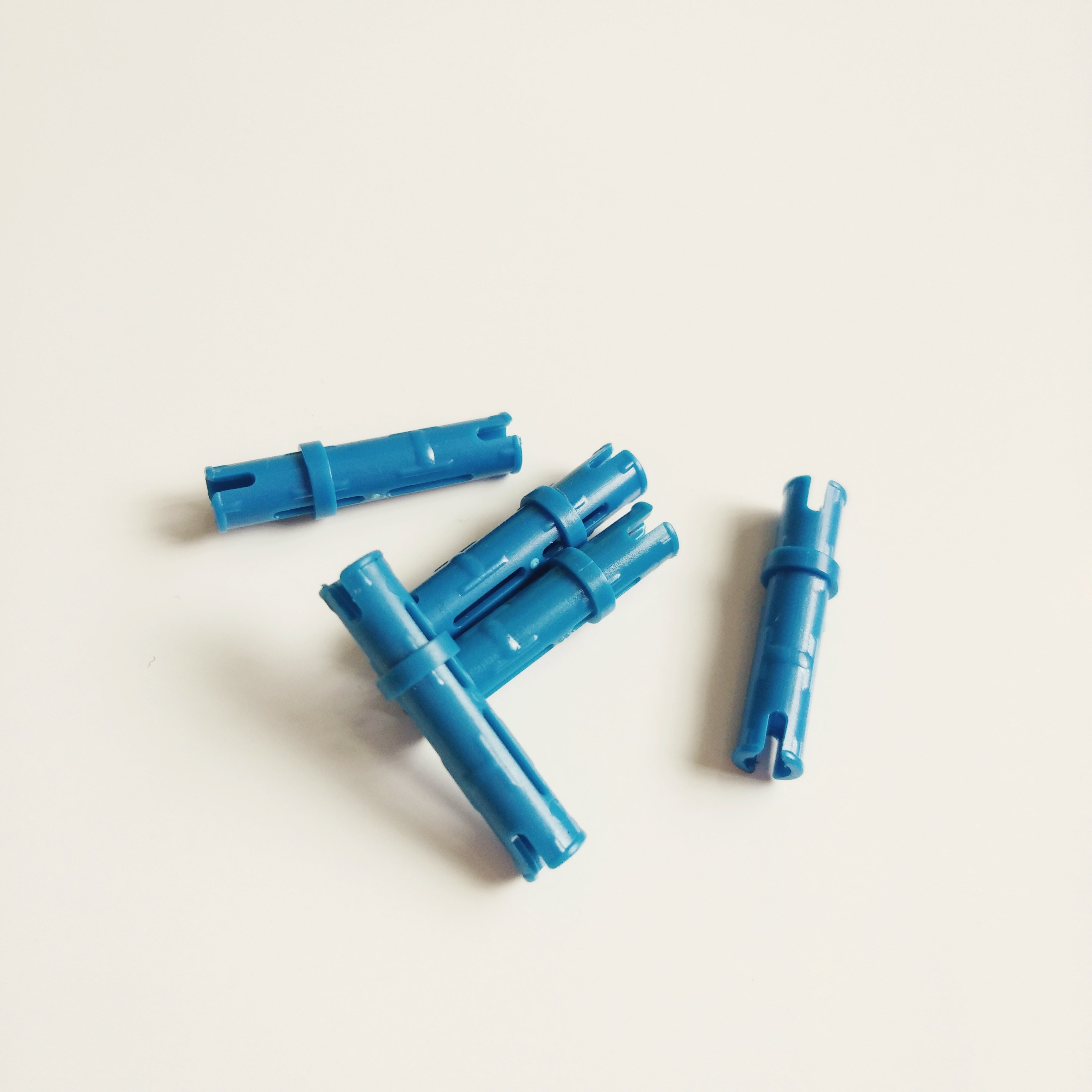 兼容乐高积木十字轴 黑轴小颗粒积木散件灰轴半十字轴半销 销配件