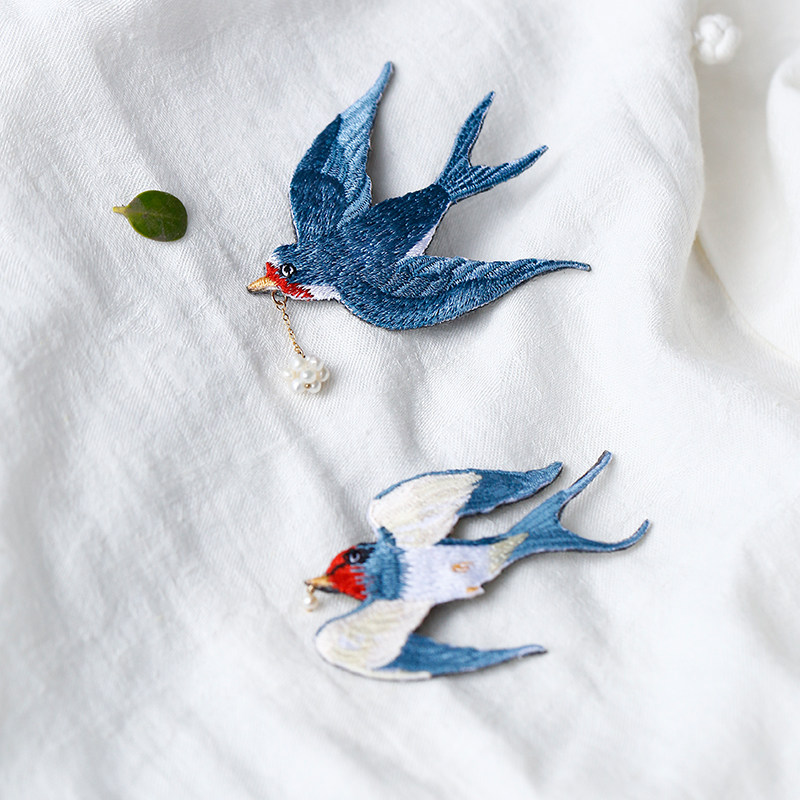 燕燕于飞软语原创设计淡水珍珠花球刺绣小鸟胸针