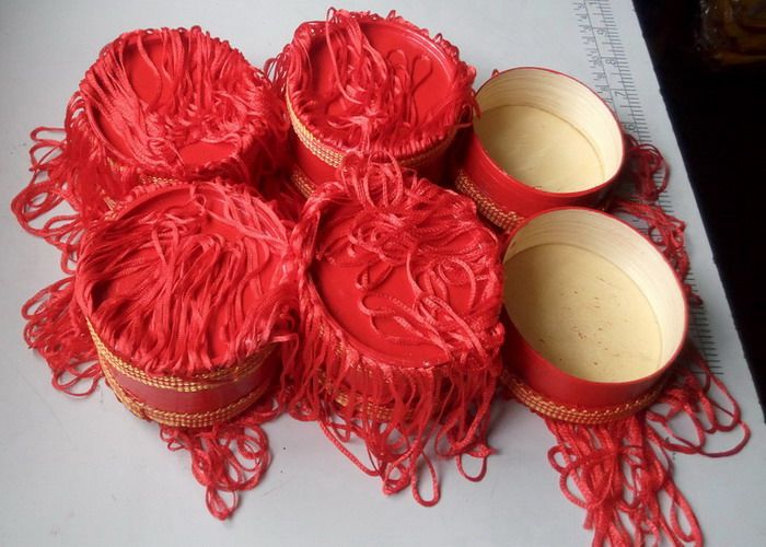 彝族舞蹈烟盒云南演出道具少数民族舞台表演秧歌烟盒