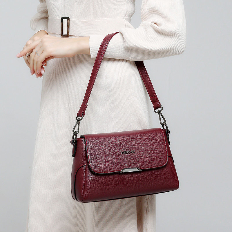 真皮单肩中年女士包女士手提斜挎包软皮纯皮女包通用款女包