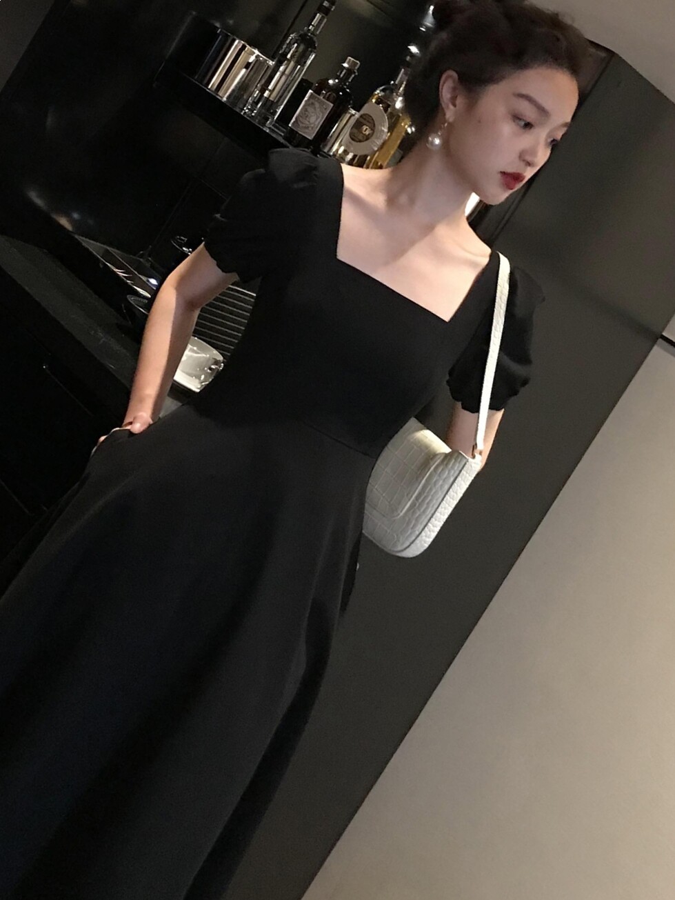 黑色方领连衣裙女夏法式复古赫本小黑裙收腰显瘦连衣裙