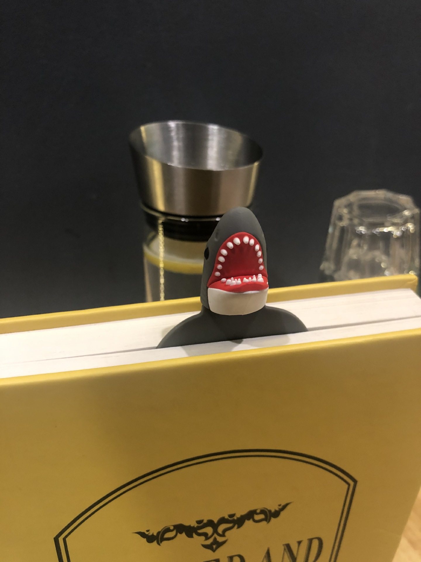 创意3d立体巨齿书夹鲨鱼书签原创产品趣味书签