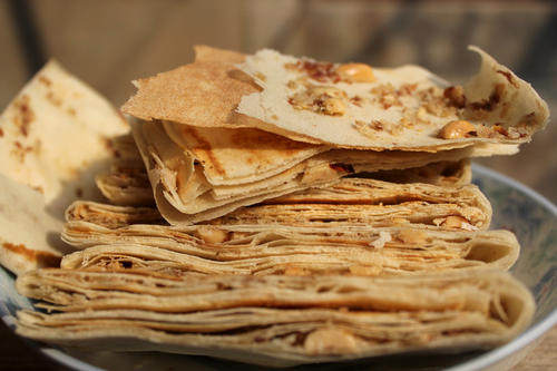 煎饼香酥山东曲阜特产手工夹馅薄脆小麦当天手抓饼