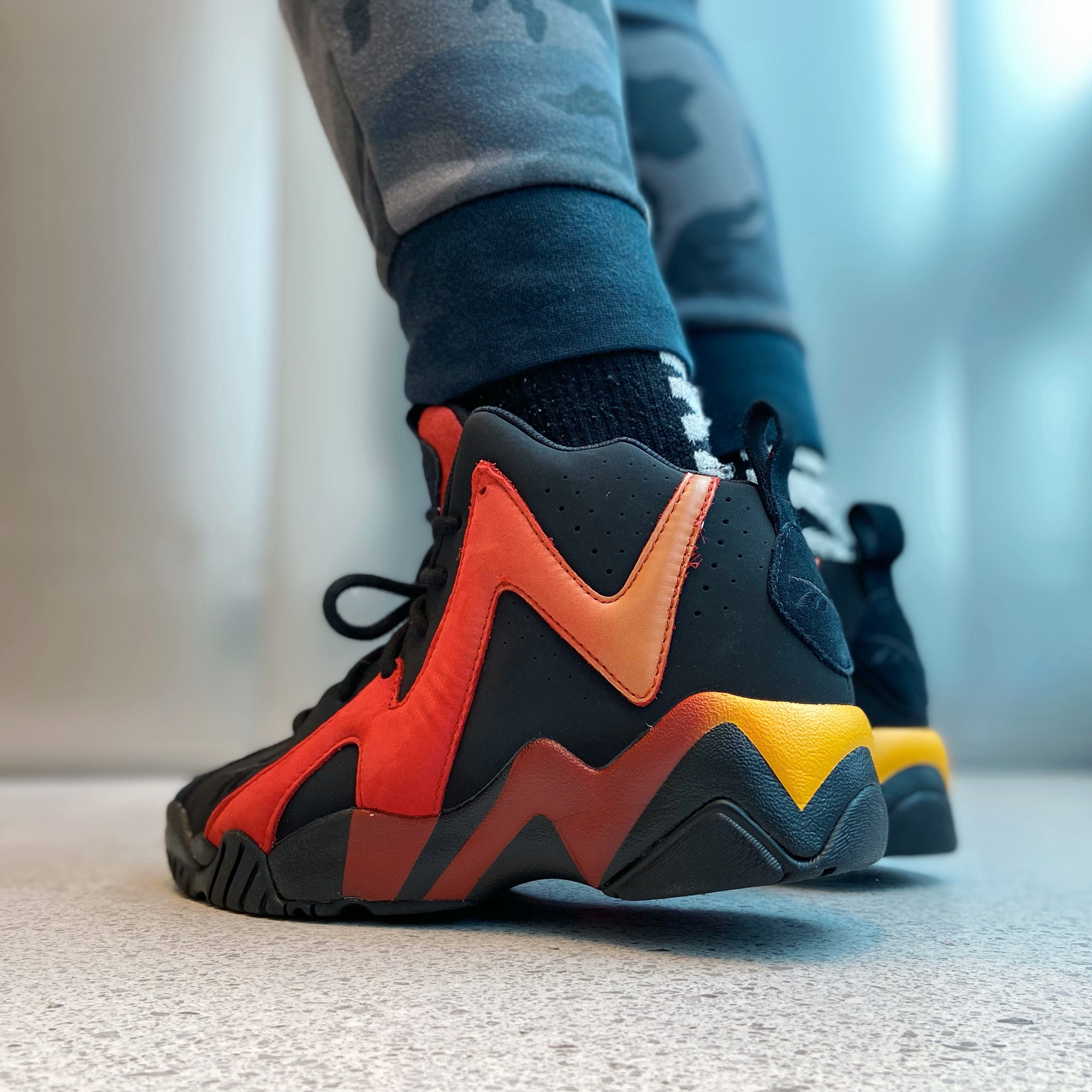 锐步reebokkamikaze坎普火山渐变复古男子中帮篮球鞋篮球鞋