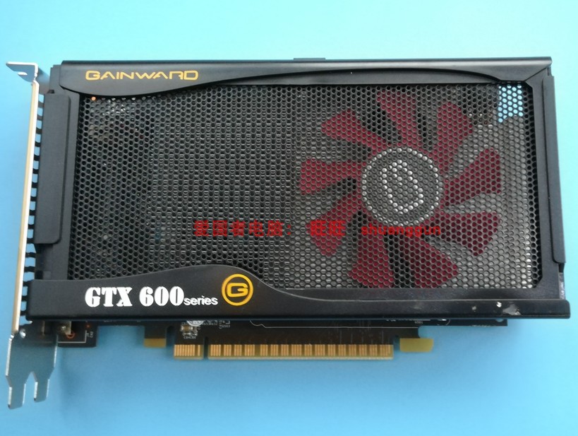 充新 耕升gtx650 2gd5 魔网 3万分 带vga dvi 拼7501g2g 实拍图
