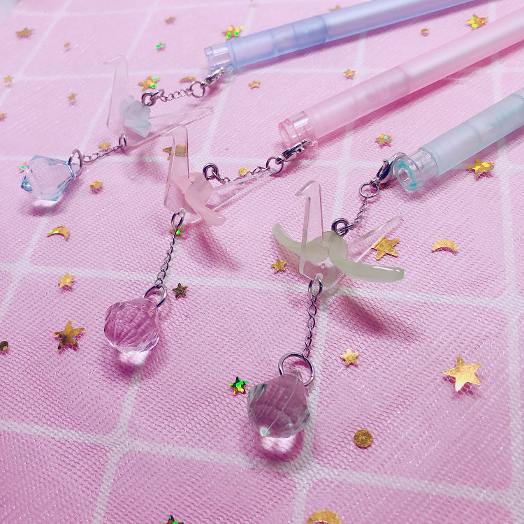 创意文具千纸鹤吊坠中性笔透明水晶转转黑色0.5mm中性笔