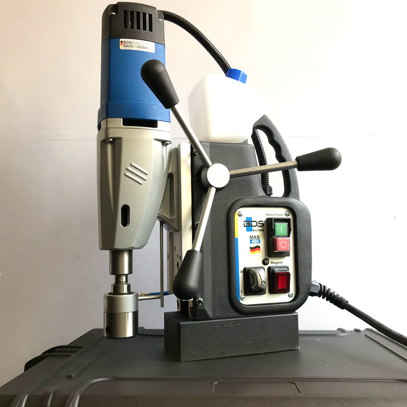 钢板钻孔机德国百得bdsmab800打孔直径空心钻机机器电钻