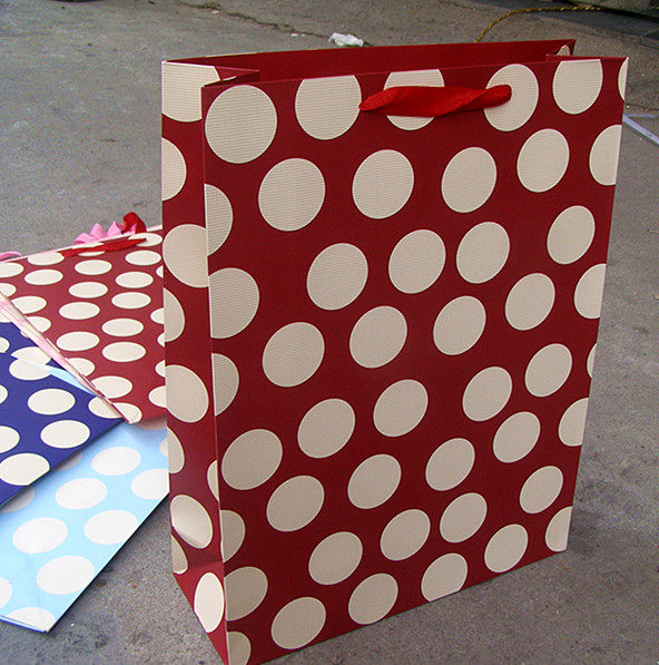 31542cm内销硬卡纸加大号服装床品包装礼物礼品袋