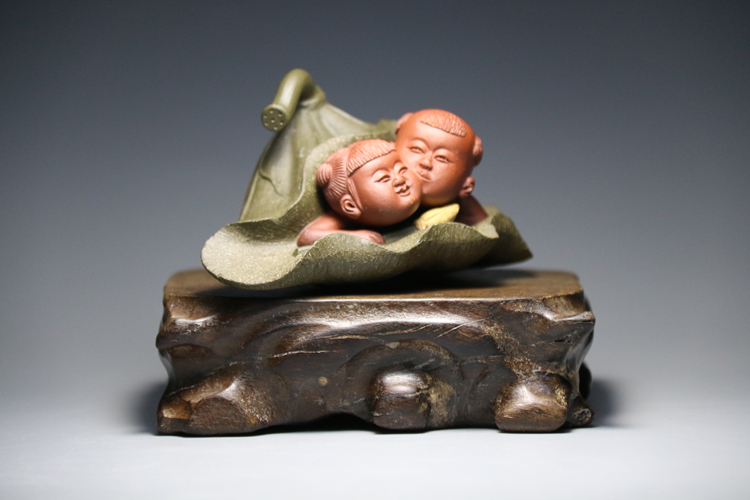 老王宜兴正品紫砂茶宠舞狮人张成全手工好运茶宠摆件