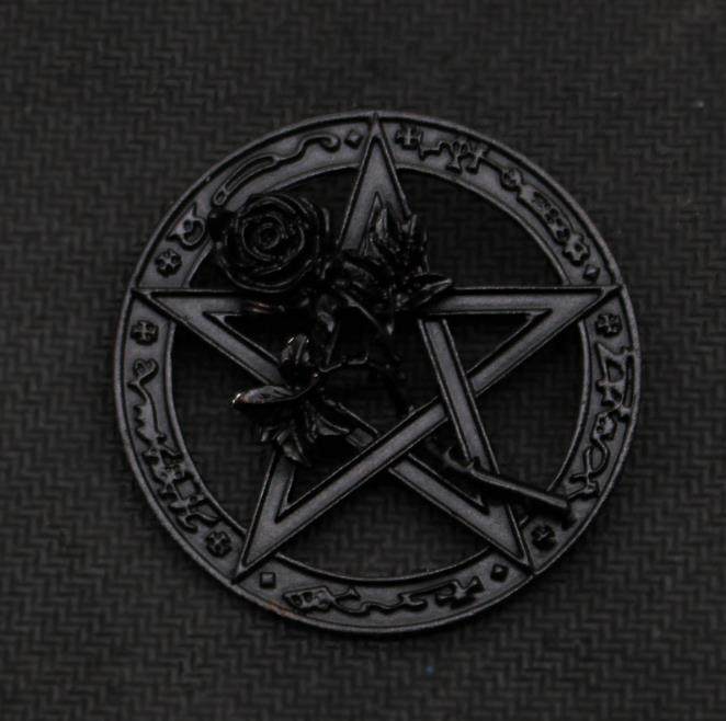 暗黑荆棘玫瑰五芒星胸针别针男女朋克摇滚美恐胸针