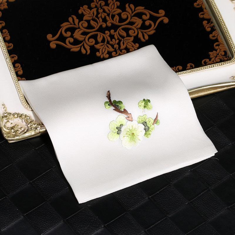 真丝苏绣手绢女士桑蚕蚕丝手工刺绣梅花手巾手帕