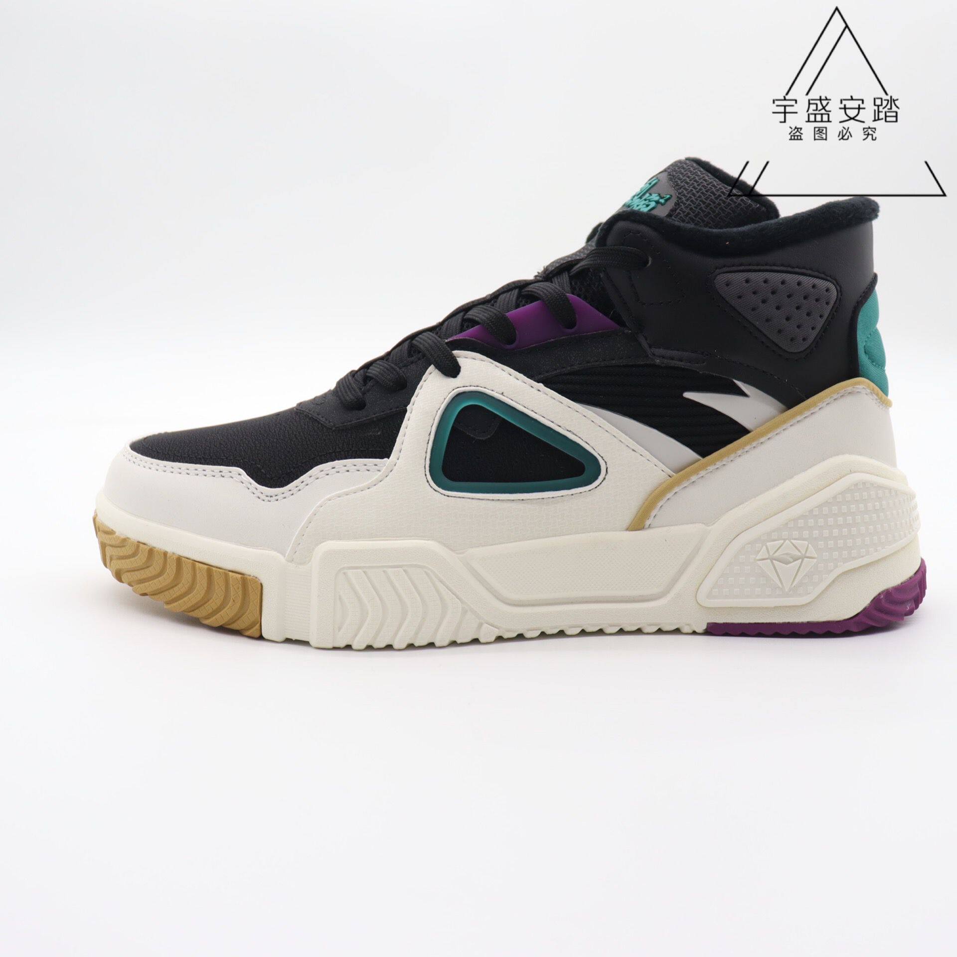 安踏烈焰男子冬款休闲高帮皮面加绒运动板鞋运动休闲鞋