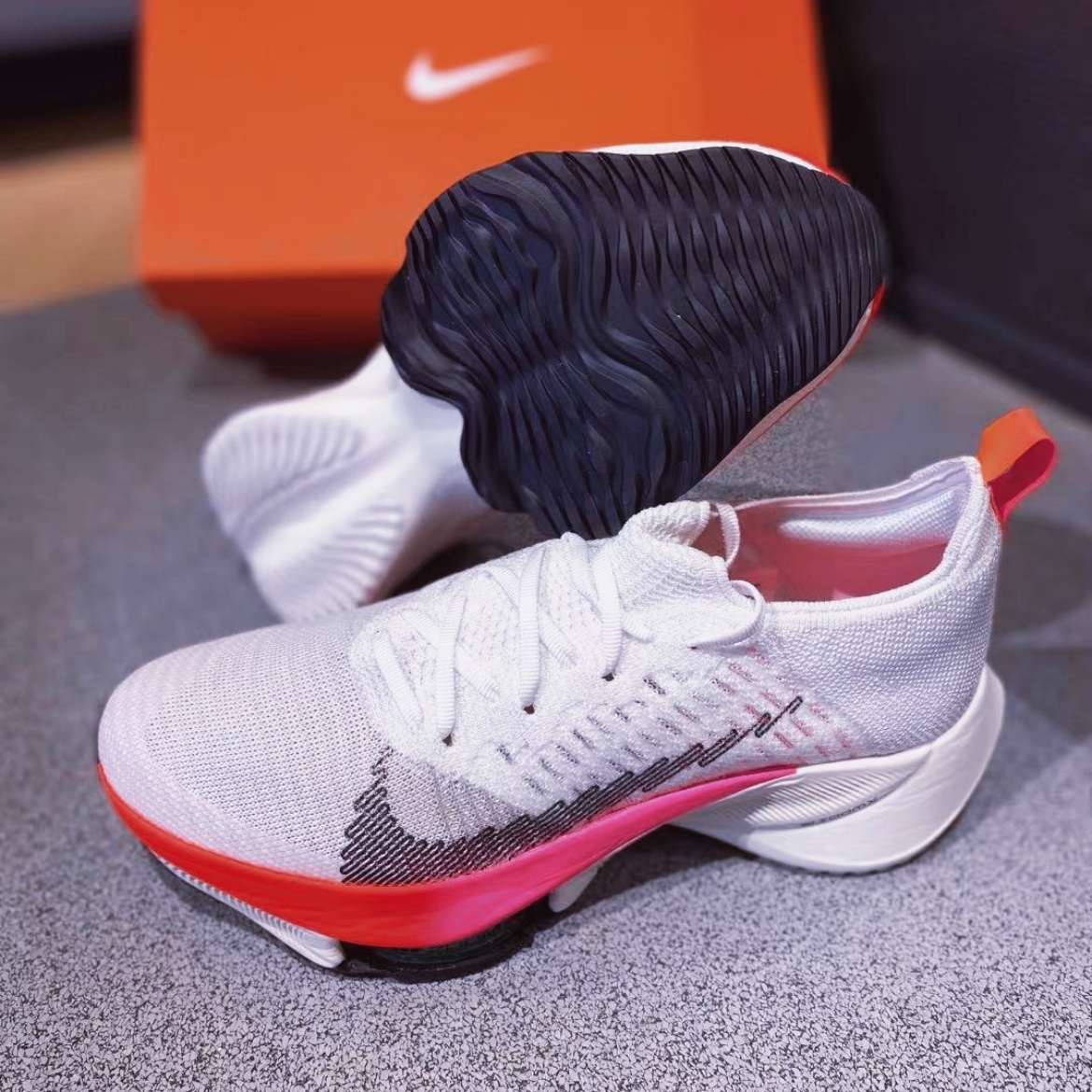 nikeairzoompegasusturbo女子缓震跑步白黑dj5430100跑步鞋