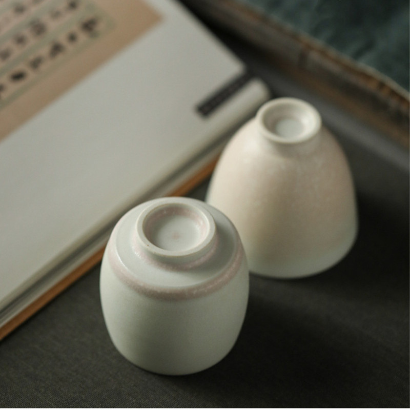 白色哑光素粉小茶杯朴素清雅浅色主人杯景德镇纯手工品茗杯花神杯