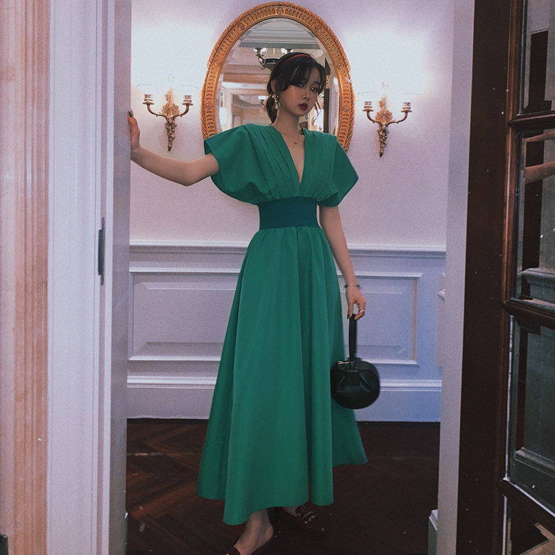 米尺气质女神范复古绿色长裙子女 2020夏季深v领显瘦显高连衣裙女