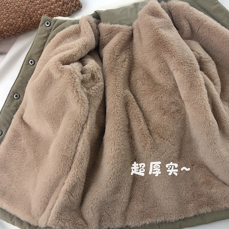 爱打扮(www.idaban.cn)，超厚实！夹棉加绒~韩国儿童兔绒中长款纯色翻领大衣宽松外套棉衣