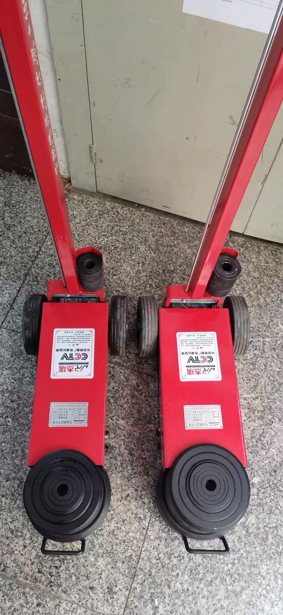 杰瑞大车千斤顶80吨100吨120吨150吨千斤顶