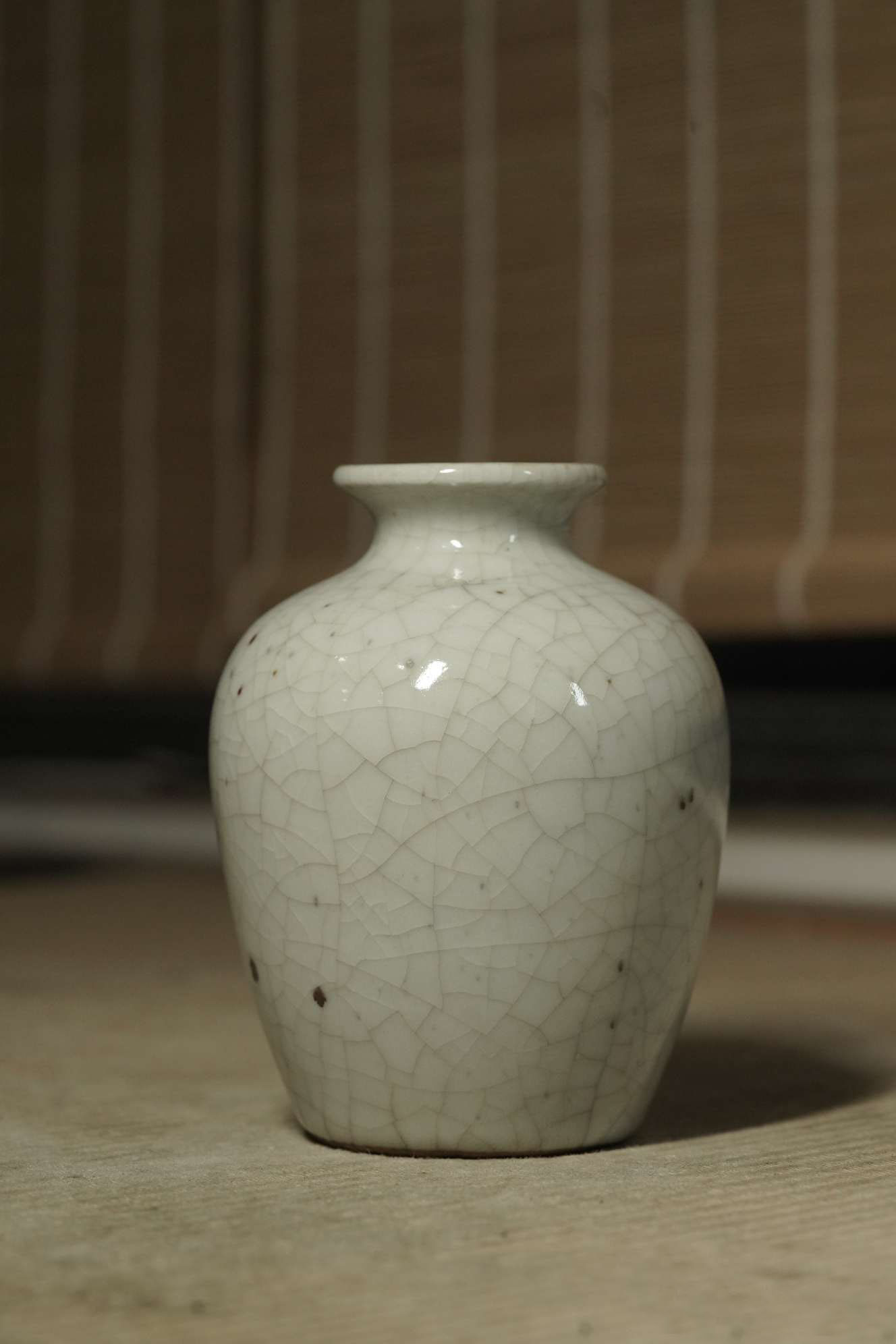 器物清末瓷器哥窑罐金丝铁线纹小赏瓶花道插花花瓶