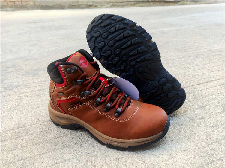 瑕疵春秋LOTTO乐途女外贸高帮登山鞋 耐磨防滑户外鞋徒步鞋全防水