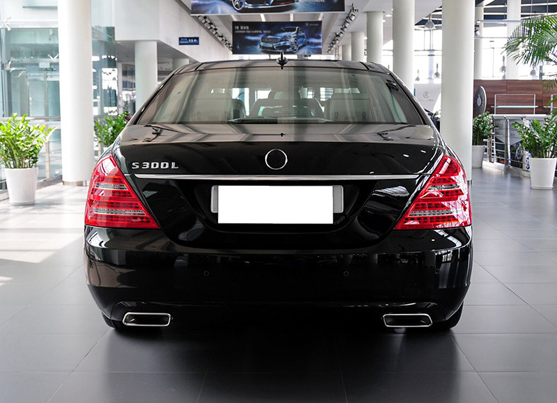 适配奔驰w221尾灯s300总成s350s500s600老款新款led大灯总成