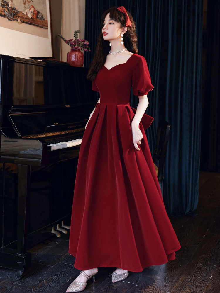 金丝绒礼服新娘旅拍2021新款气质长款大学生教师礼服