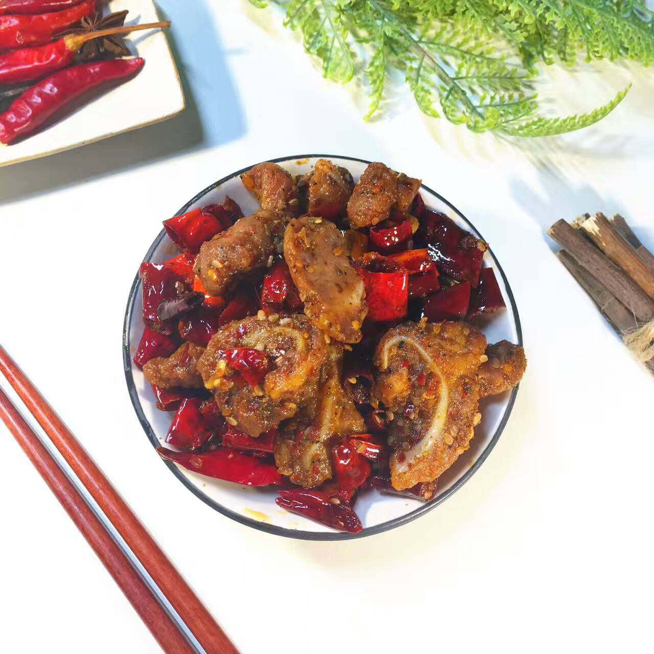 香辣猪脆骨 秘制香辣卤味熟食脆骨 肉类零食 猪脆骨软骨脆丝零食