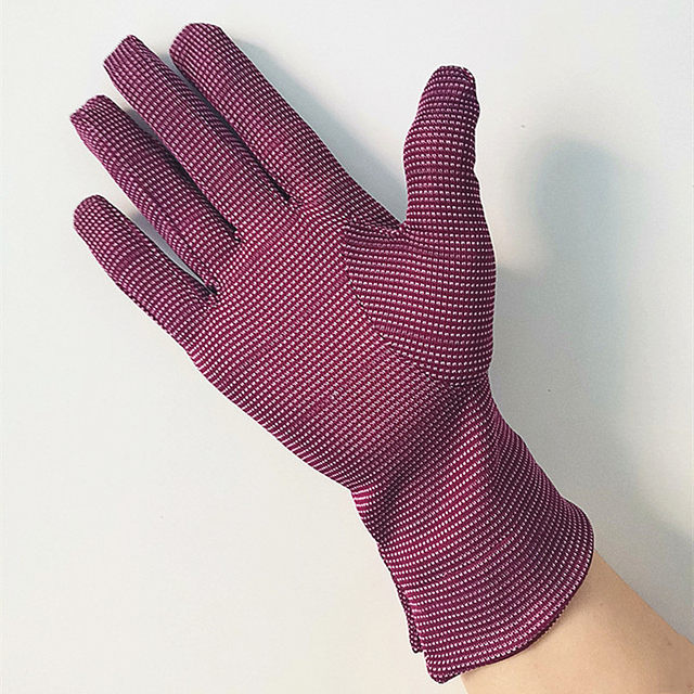 Far infrared negative ion gloves magnetic therapy hot point health skin care anti-frozen injury warm hand promotes blood touch screen Far infrared negative ion gloves magnetic therapy hot point health skin care anti-frozen injury warm hand promotes blood touch screen
