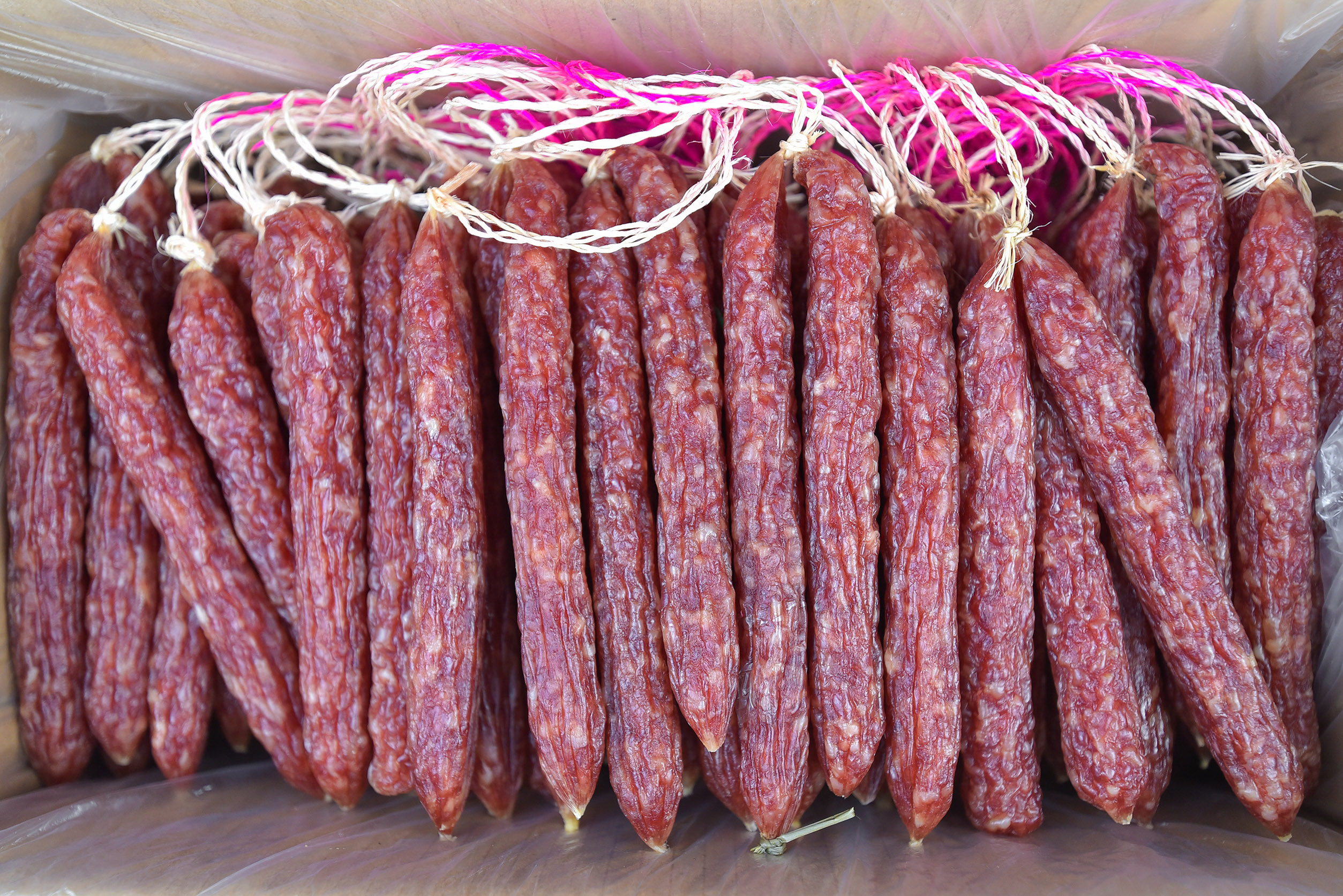 成业瘦肉全瘦广式腊肠香肠煲仔腊味绳装长款香肠