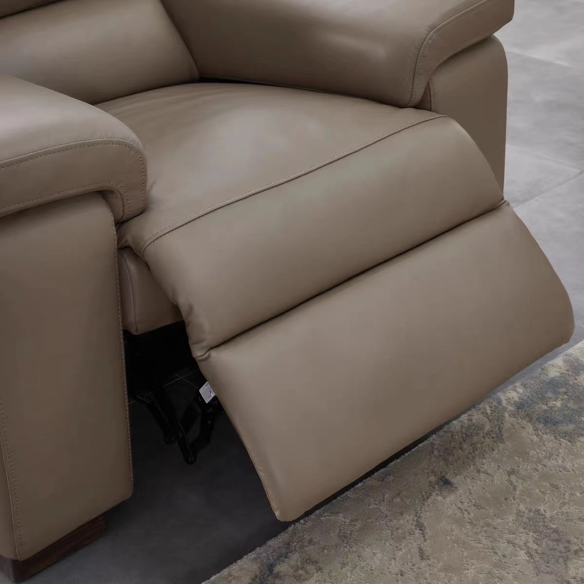 芝华仕头等舱伯爵沙发10263赫本真皮电动功能线下下同功能沙发