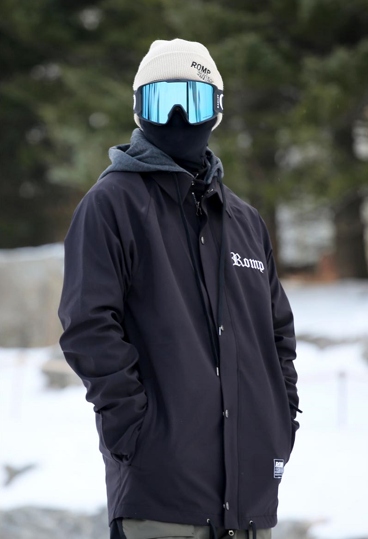 2021romp韩国滑雪服单双板男女防水防风耐磨连帽开衫滑雪衣