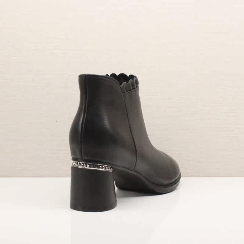 龙帝欧正品粗跟短靴女秋2019新款女鞋百搭中跟时装靴