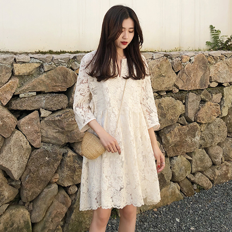 胖妹妹蕾丝连衣裙秋装微胖女生穿搭重工减龄大码胖mm遮肚仙女裙子