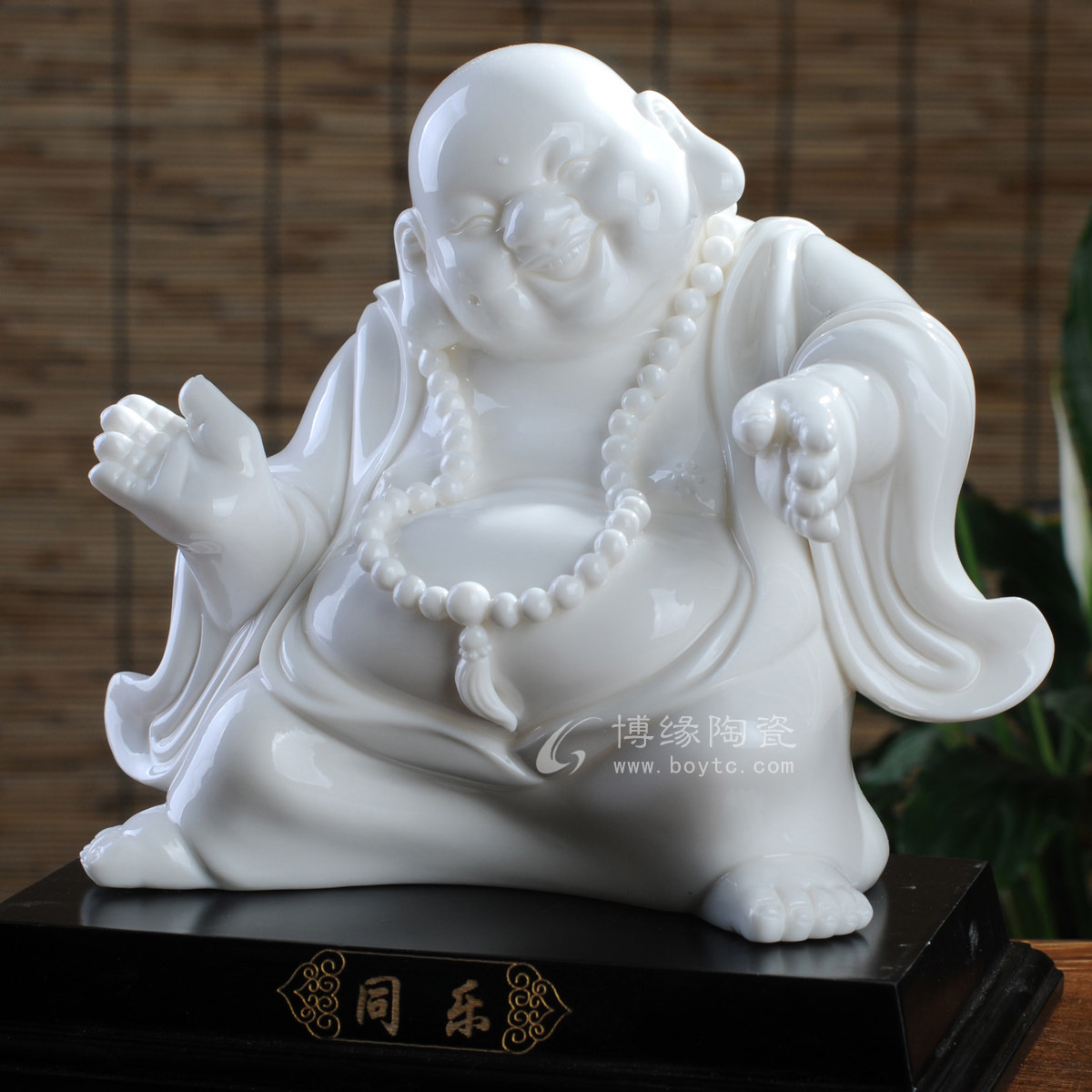 同乐德化白瓷弥勒笑佛泉州特色拍胸舞元素家居摆件
