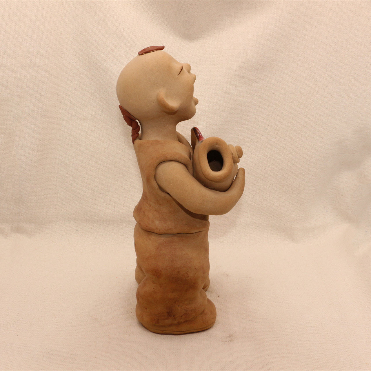 摆设手工陶艺泥人陶土人物陶瓷娃娃陶人抱鱼寓意泥人