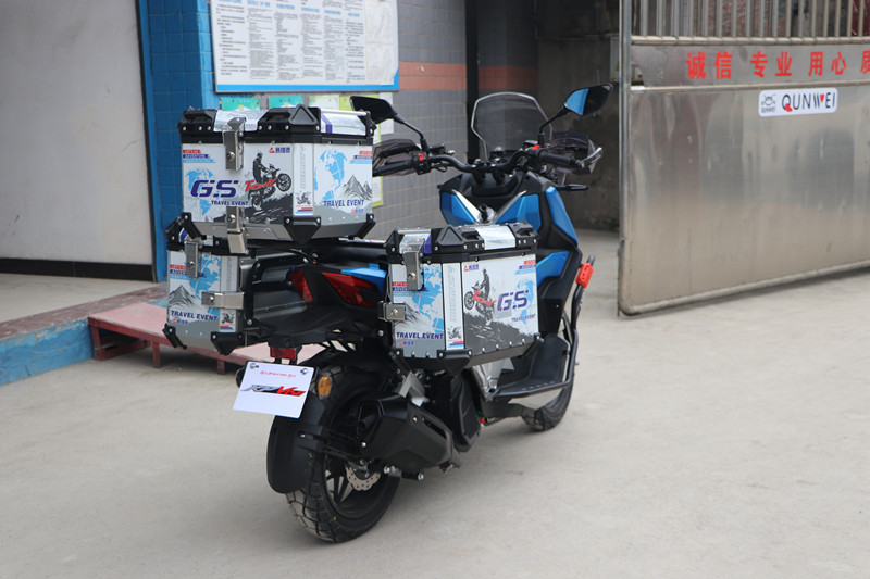 适用于踏板车力帆kpv150边箱lf150t8铝合金三箱尾箱支架摩托车尾箱