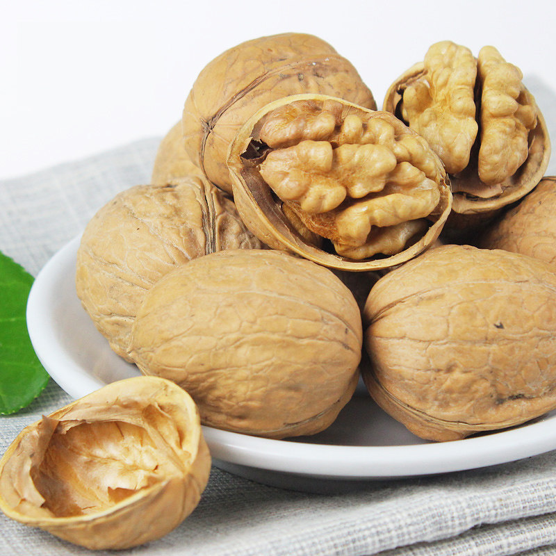 詹氏新疆纸皮核桃草本礼盒1250g坚果零食炒货纸皮