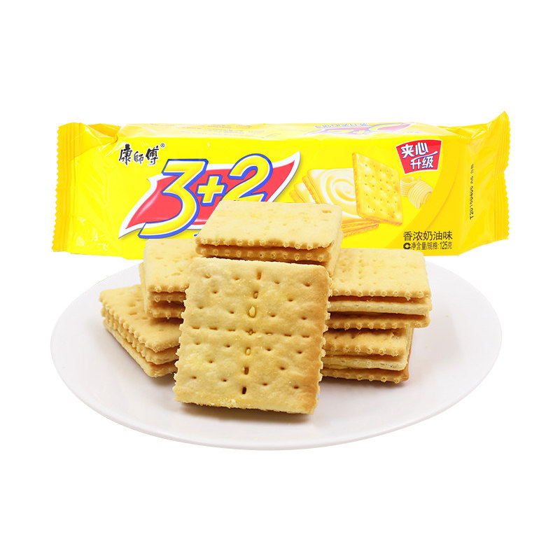 康师傅3 2苏打夹心饼干125g/袋香浓奶油味早餐零食小吃代餐夜宵