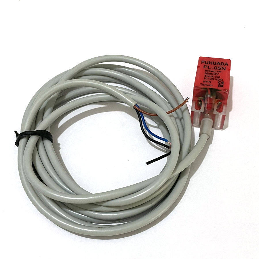 三线防水方形接近开关pl05nps05nnpnpnp金属感应传感器