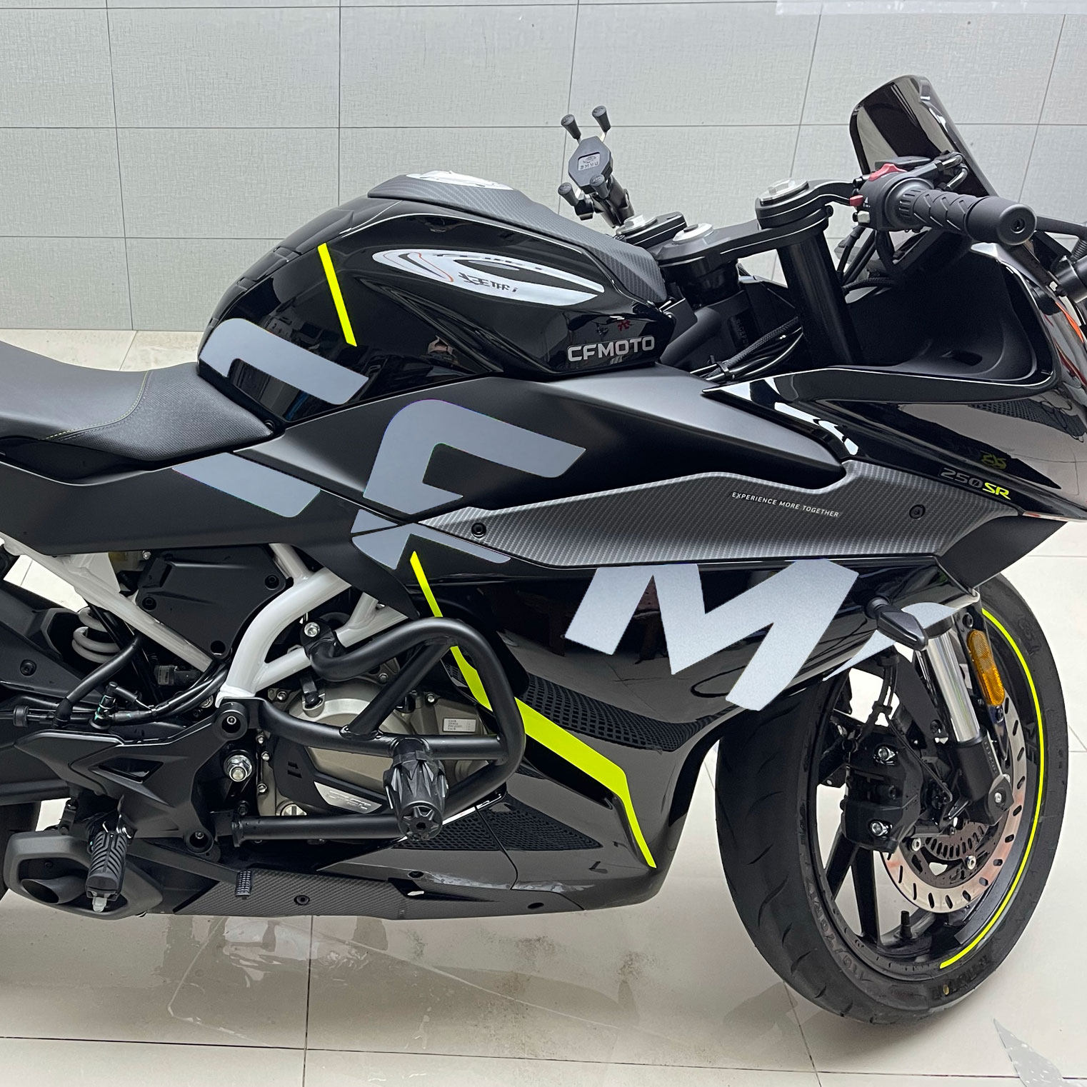 适用21款春风250sr车身车壳字母拉花防水防晒贴纸