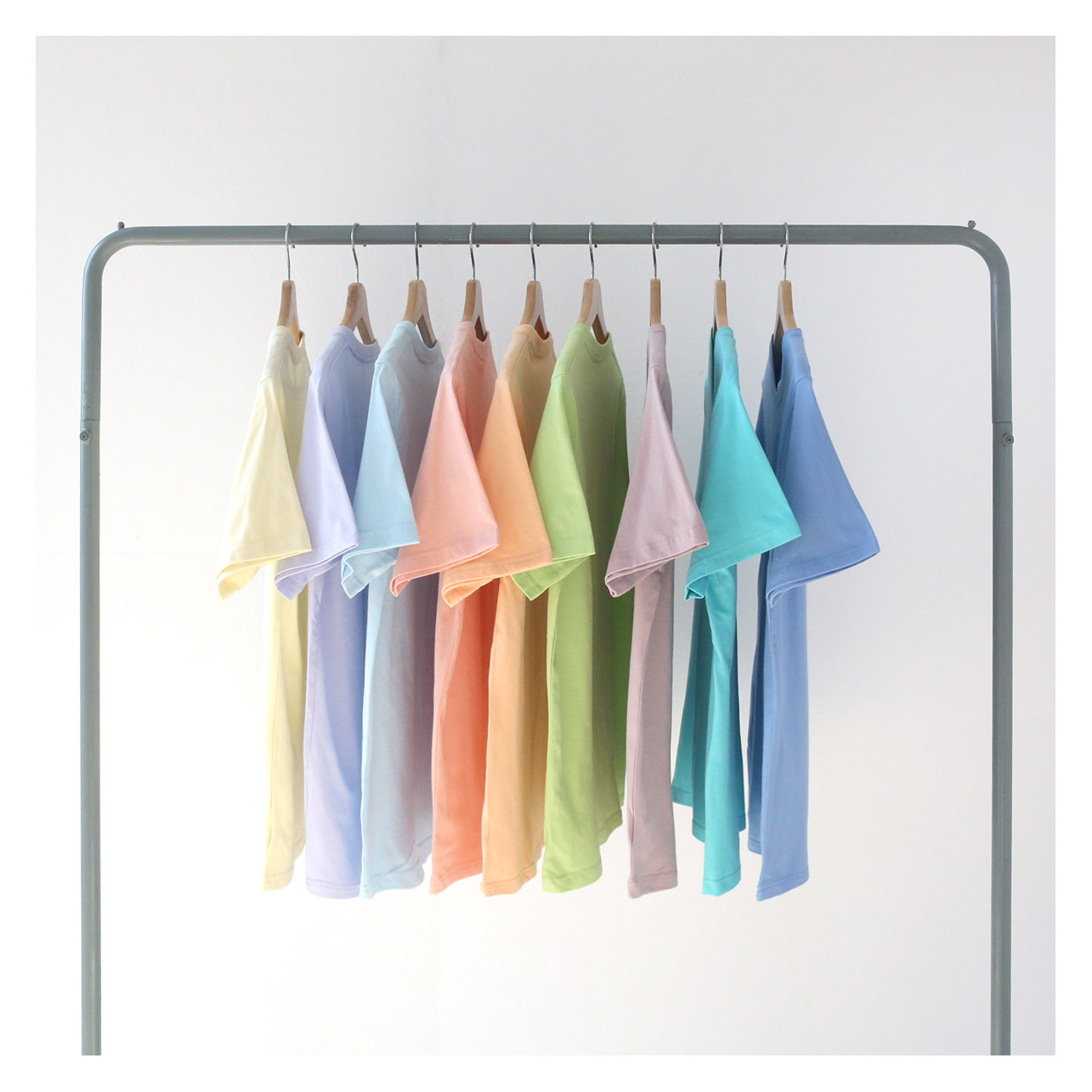 夏季糖果色系 淡色系 薄款浅黄色纯棉圆领短袖T恤 男 女 青春流行