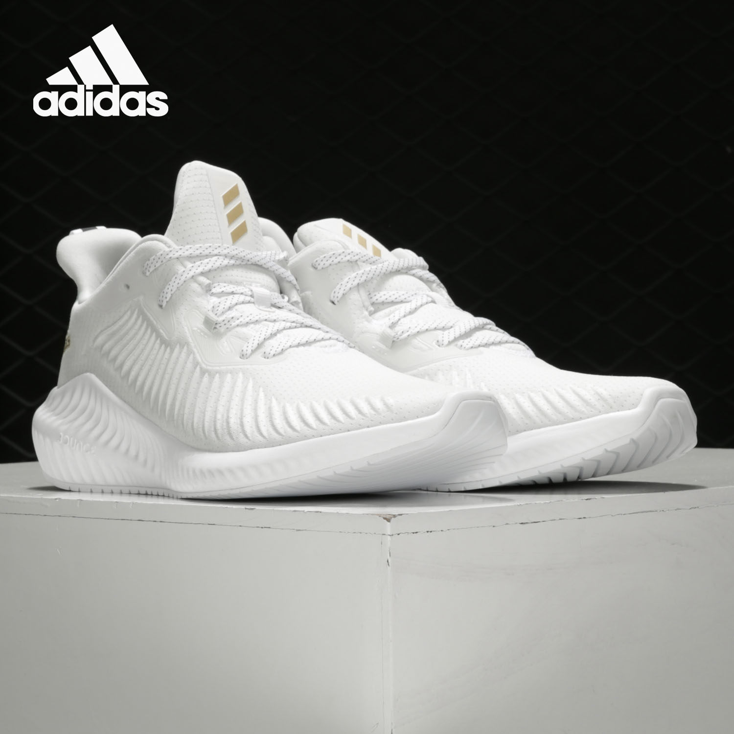 adidas阿迪达斯正品2020年春季新款男子阿尔法运动跑步跑步鞋