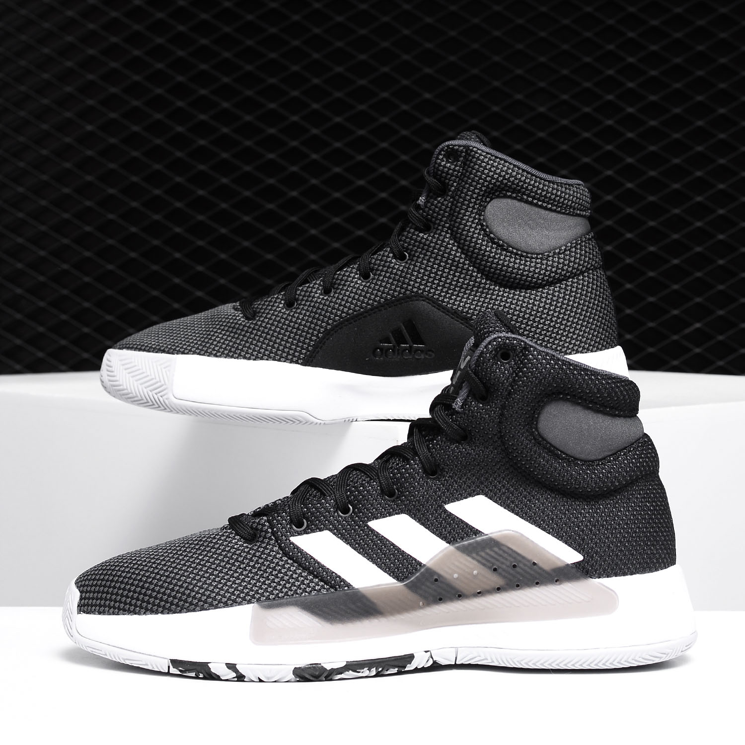 adidas阿迪达斯正品2019年新款男子bouncemadness篮球球鞋篮球鞋