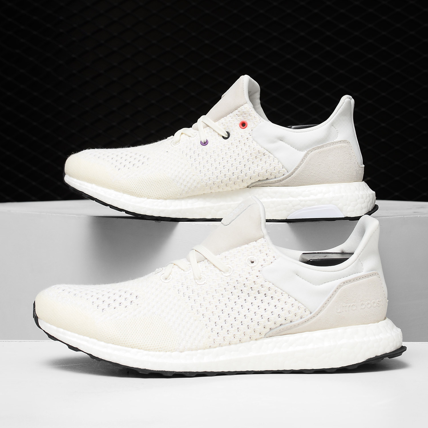 阿迪达斯boost跑步鞋:冬季运动新选择