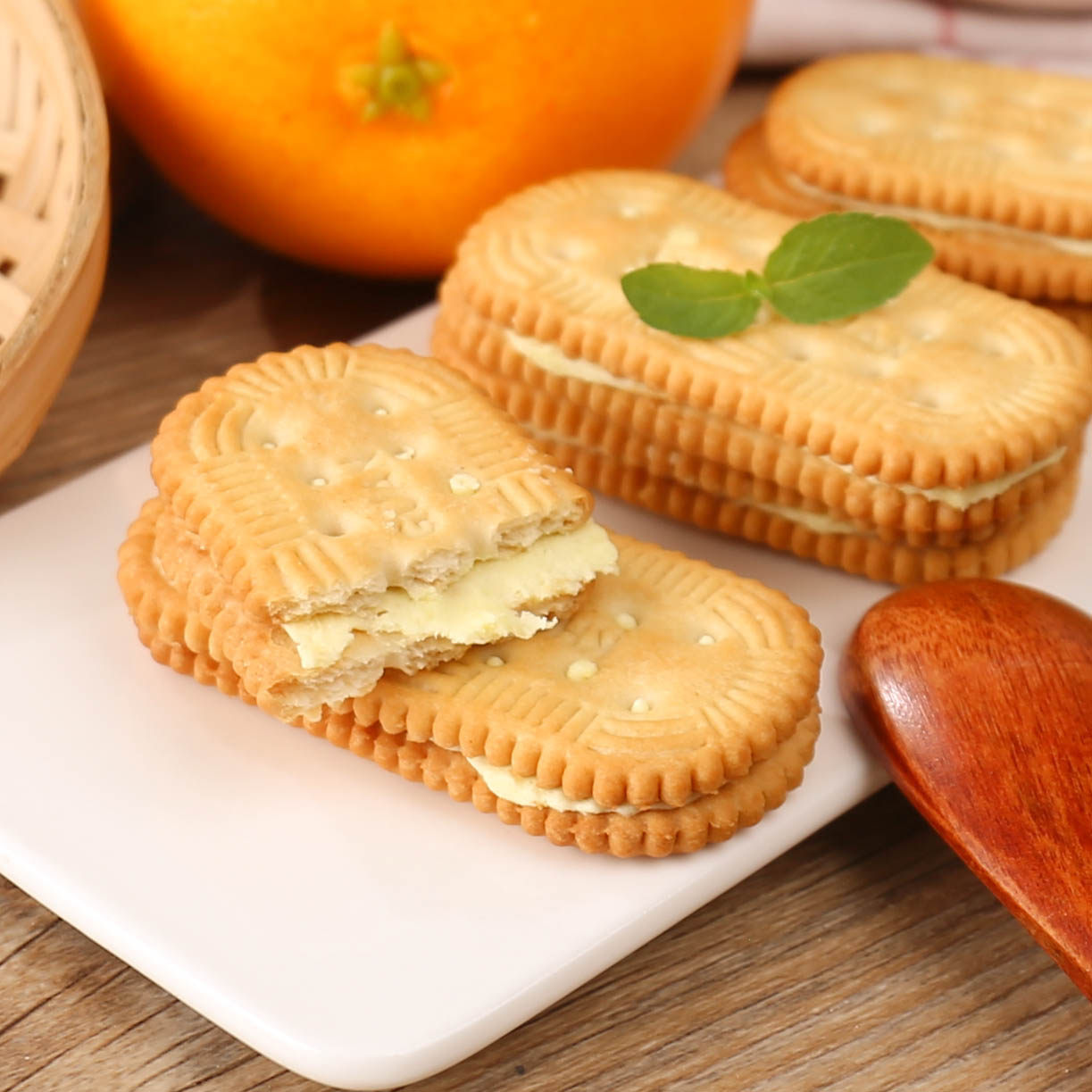 饼干新加坡品牌康元柠檬可可香橙夹心休闲代餐夹心饼干