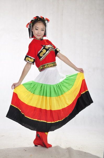 彝族服装云南少数民族葫芦丝舞舞蹈表演精美舞台民族服装