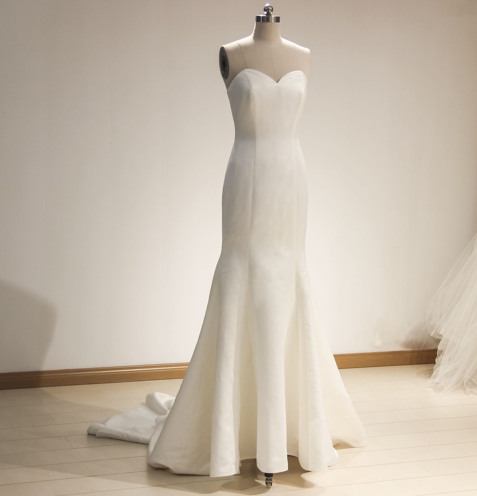 雪天使2020出口原款简约气质缎面显瘦小个子抹胸婚纱